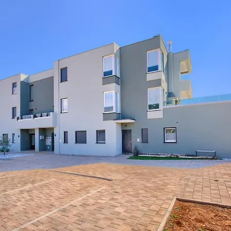 Sunrise Fuer 6 Personen In Pula-stinjan Pula