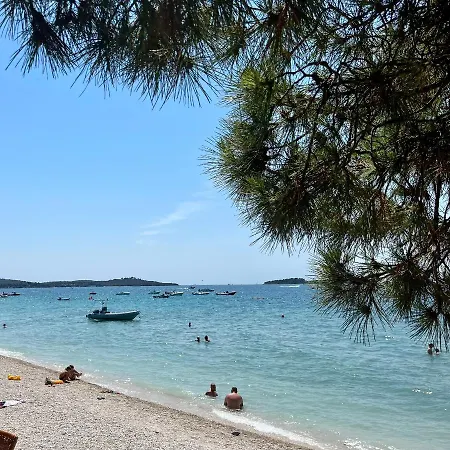 Sunrise Fuer 6 Personen In Pula-stinjan Pula